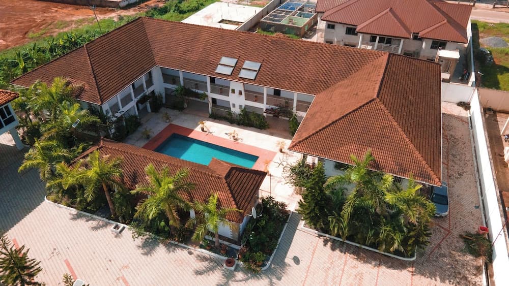BRAGHA APARTMENTS