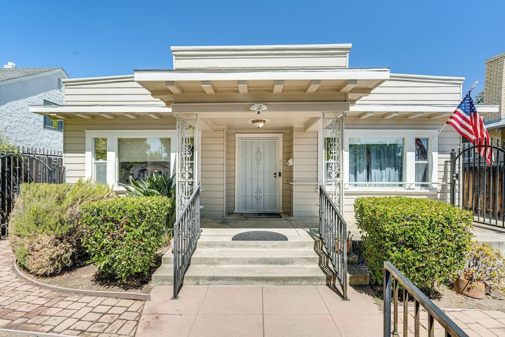 Miracle Mile Stay: Classic Stockton Home w/ Yard!