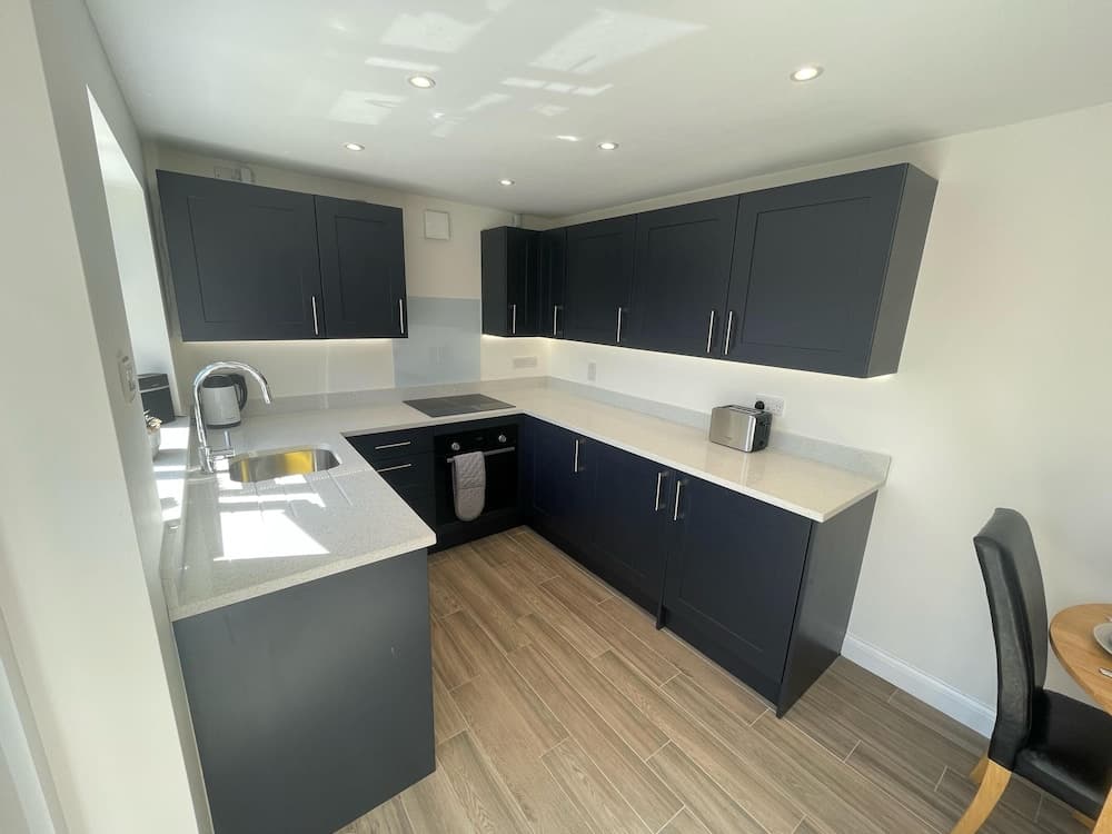 Beautiful Private Detached 1-bed Bungalow