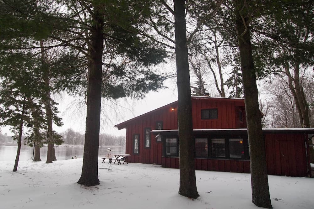 Eagles Nest - Baraboo Cabin on Wisconsin River!
