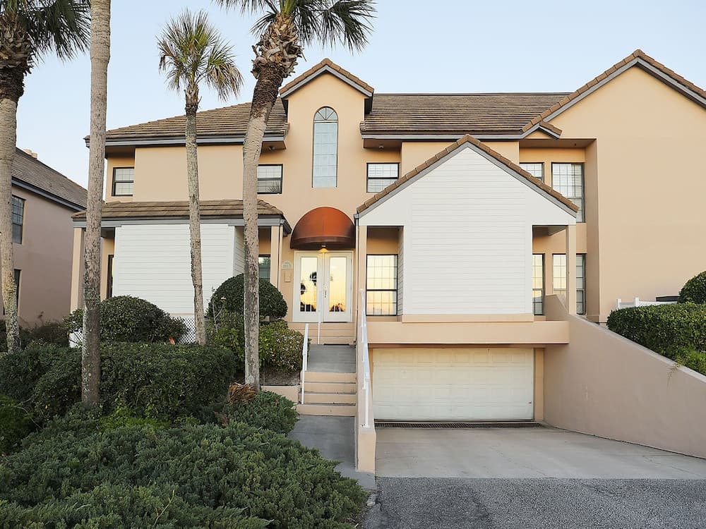 Ponte Vedra Ocean Manor 106-D by Distinctive Beach Rentals
