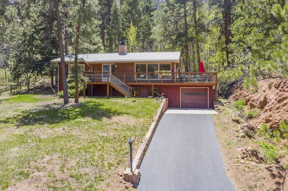 Adventure Cabin