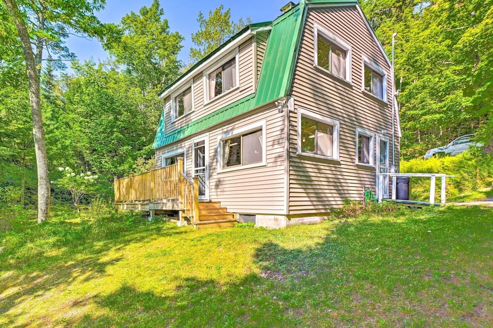 Dreamy Bucksport Hideaway on Freshwater Pond!