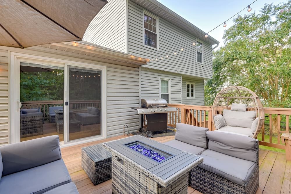Room to Work & Relax! Laurel Home w/ Office, Yard