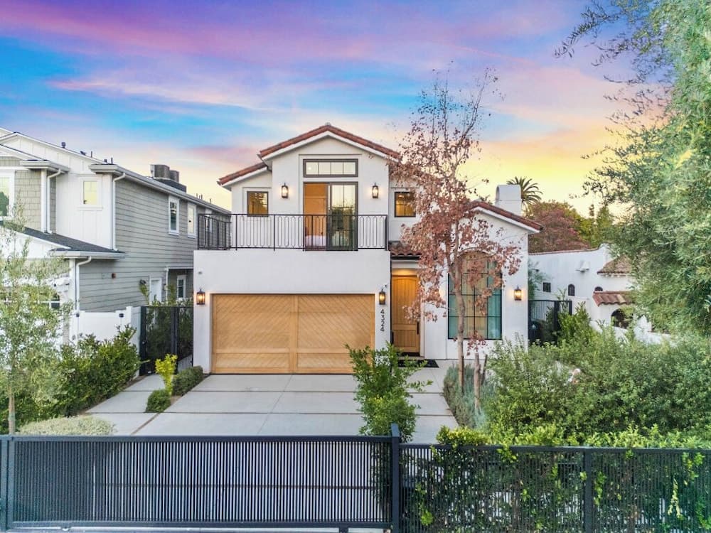 Villa Camellia - Charming 5 BR Home in the Heart of Studio City