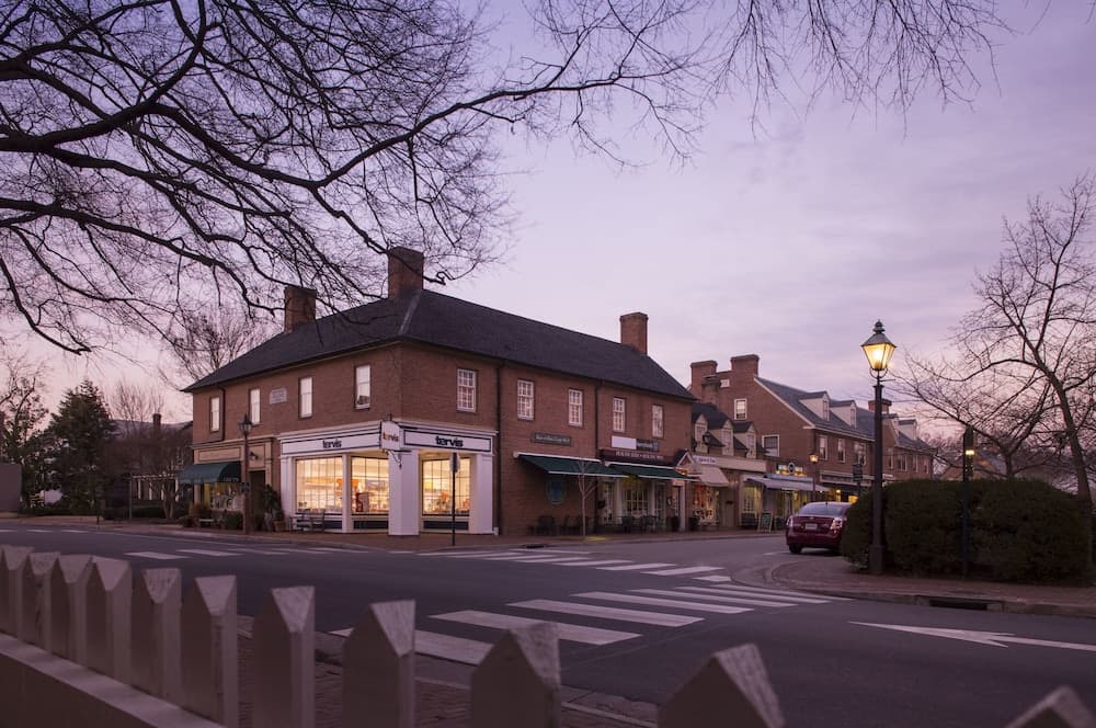 Fife And Drum Inn