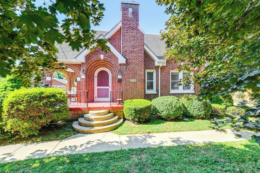Lovely Waynesville Home w/ Yard: Pet Friendly