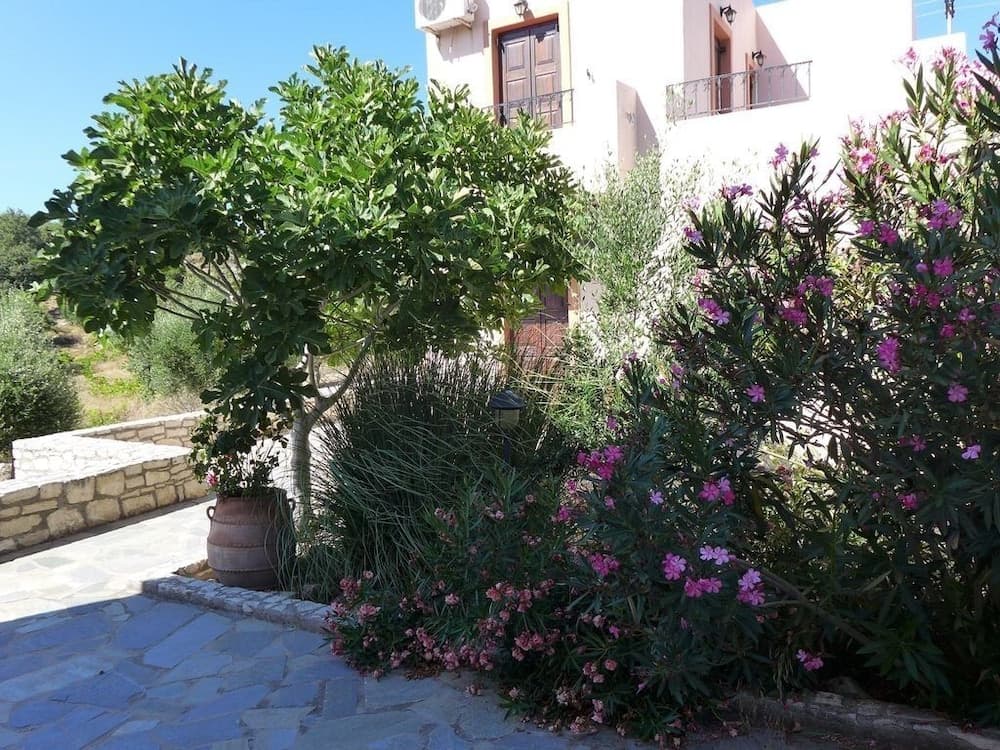 Oros Villas