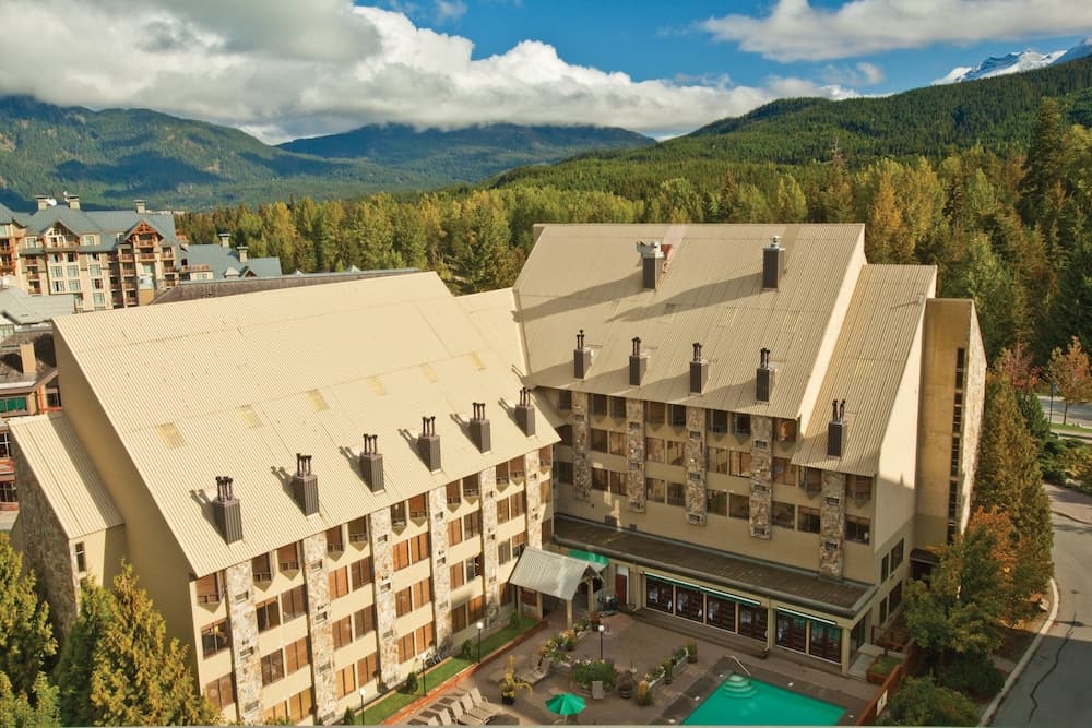 Mountainside Lodge