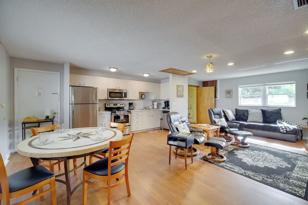 Next to Turtle Preserve: Oceanside Florida Retreat