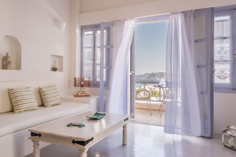Black Diamond Suites - Adults Only