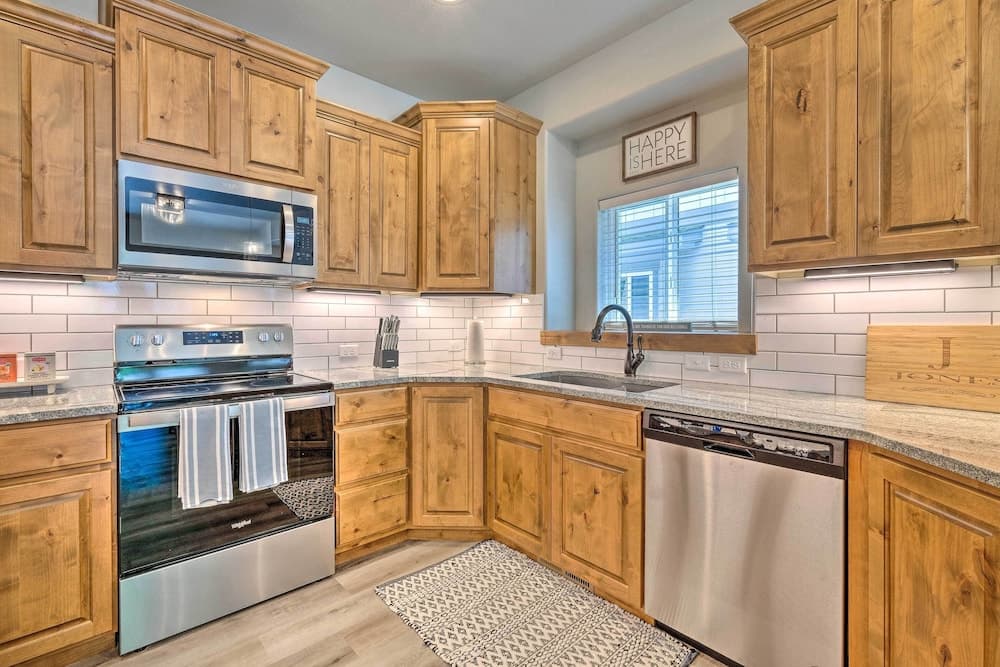 Modern Loveland Condo ~ 2 Mi to Lake Loveland!