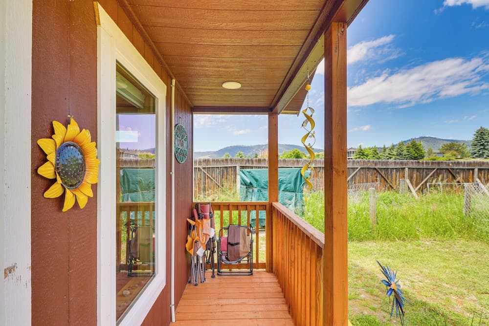 Skydance Cabin in Polson, 5 Mi to Flathead Lake!