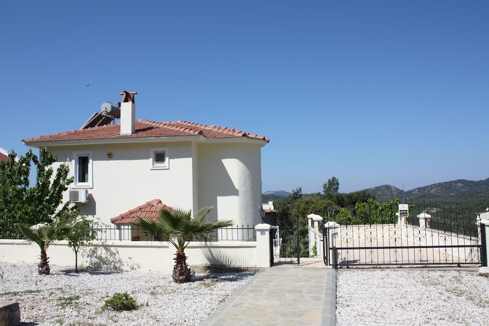 Shiraz Villa