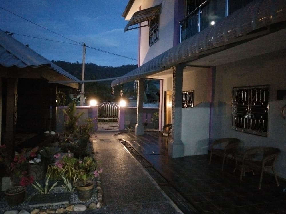 Ocean Lodge