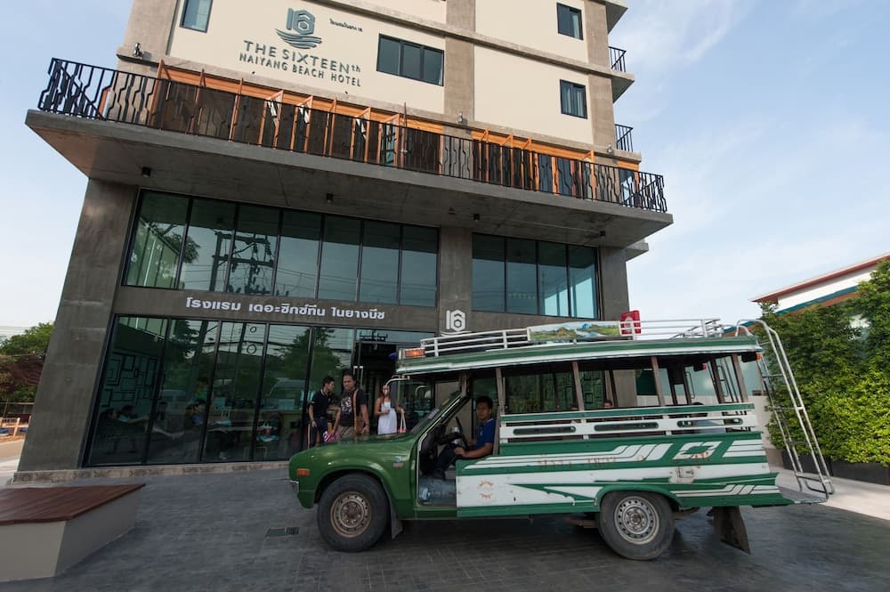 The Sixteenth Naiyang Beach Hotel