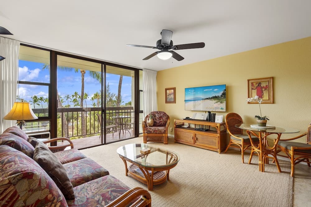 Maui Vista 1-308 - Steps From the Beach, Renovated, Ocean Views, New Windows, AC