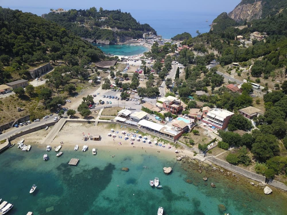 Akis Apartments