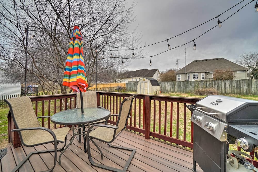 Suburban Getaway w/ Game Room, 19 Mi to Nashville!