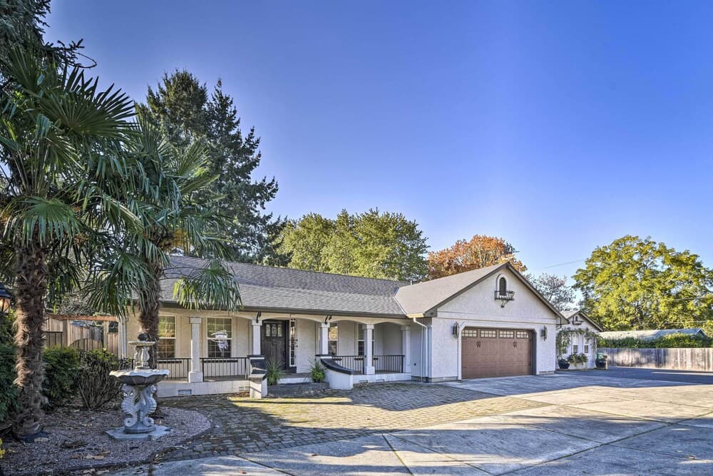 Milwaukie Vacation Rental w/ Backyard, Office