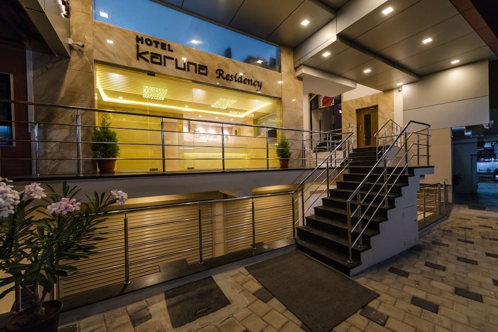 Hotel Karuna Residency