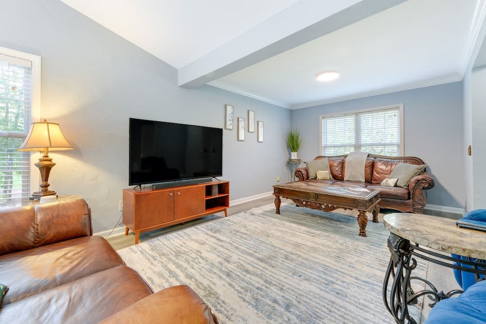 Pet-friendly Pinehurst Home w/ Deck - Near Golf