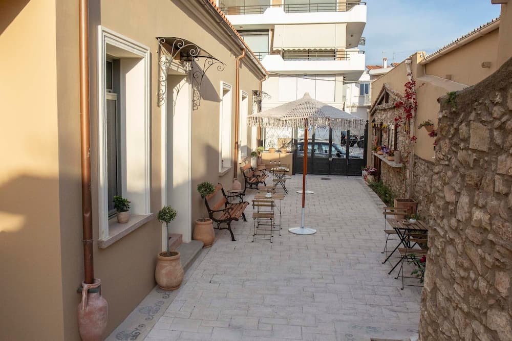 Strofilia Guest House
