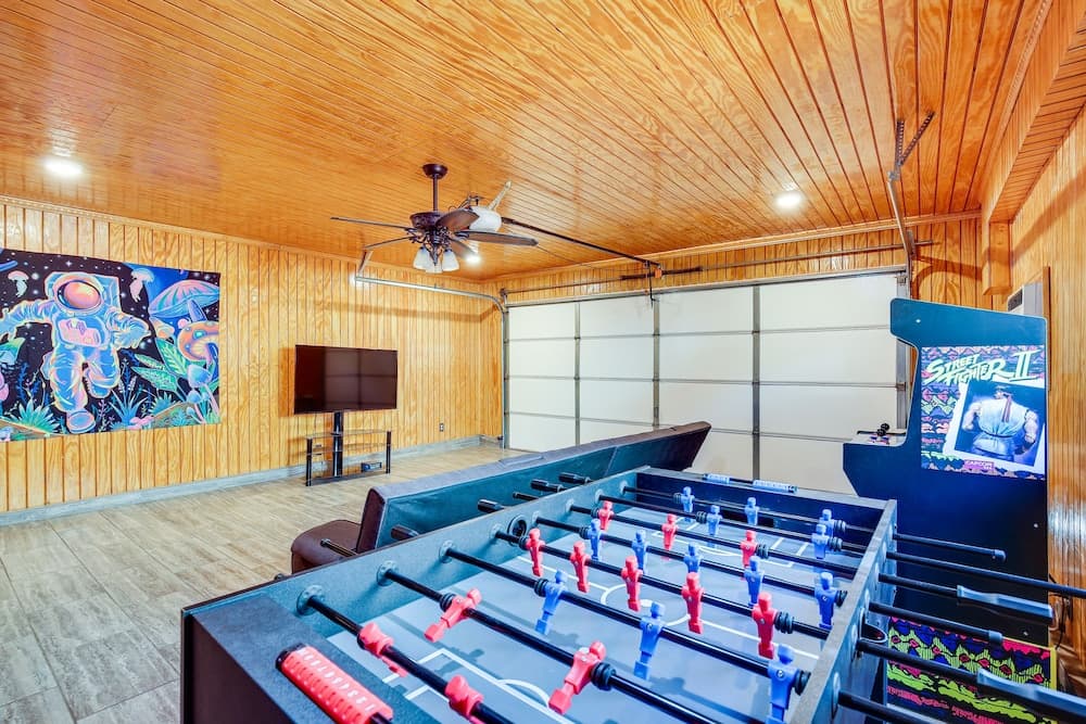 Cozy Coachella Home Rental: Game Room, Grill!