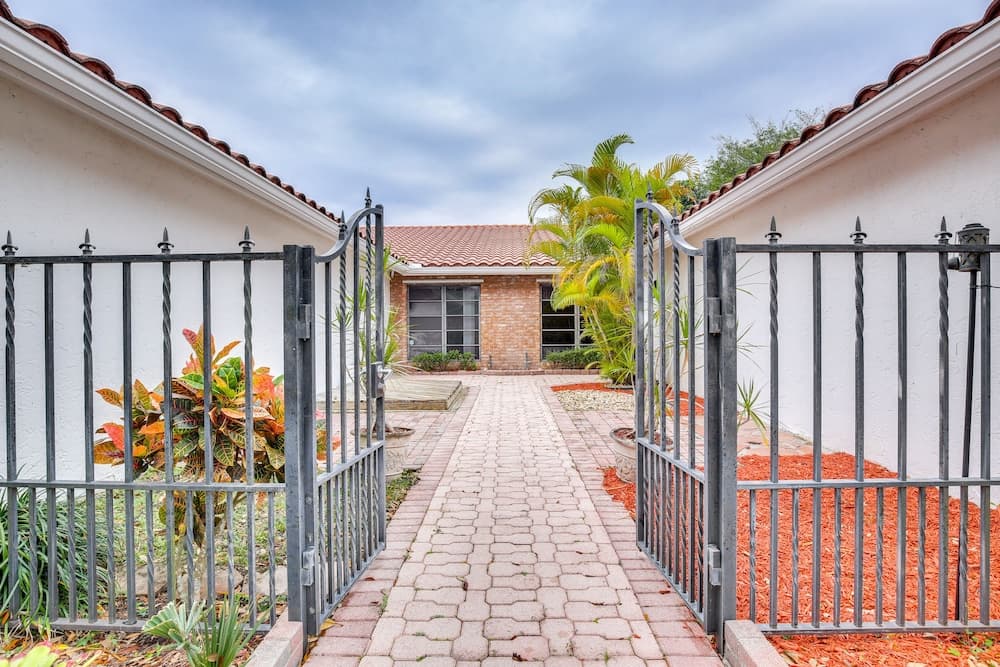 Modern Coral Springs Home: Close to Everglades!