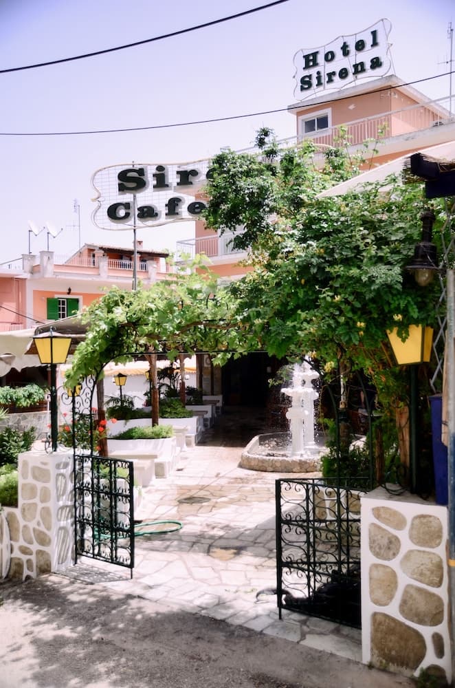 Hotel Sirena Beach
