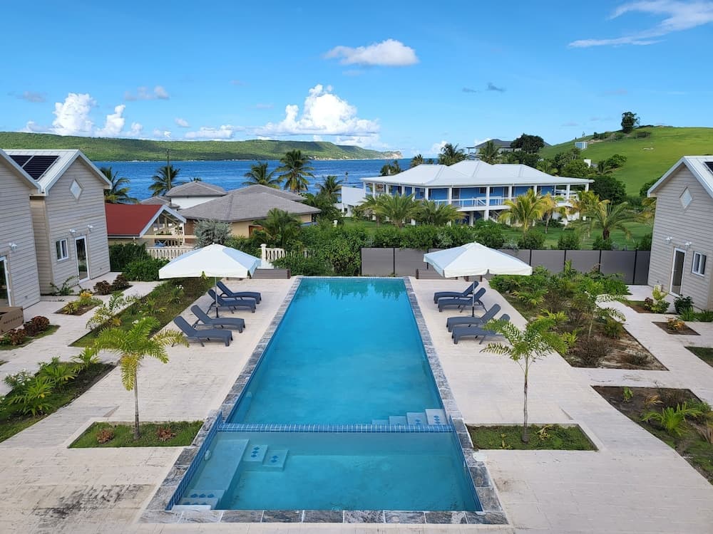 Crawlbay Suites