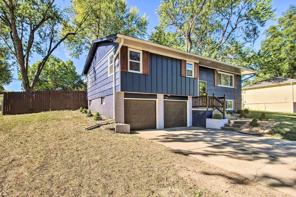 Kansas City Split-level Home, Near Stadiums!