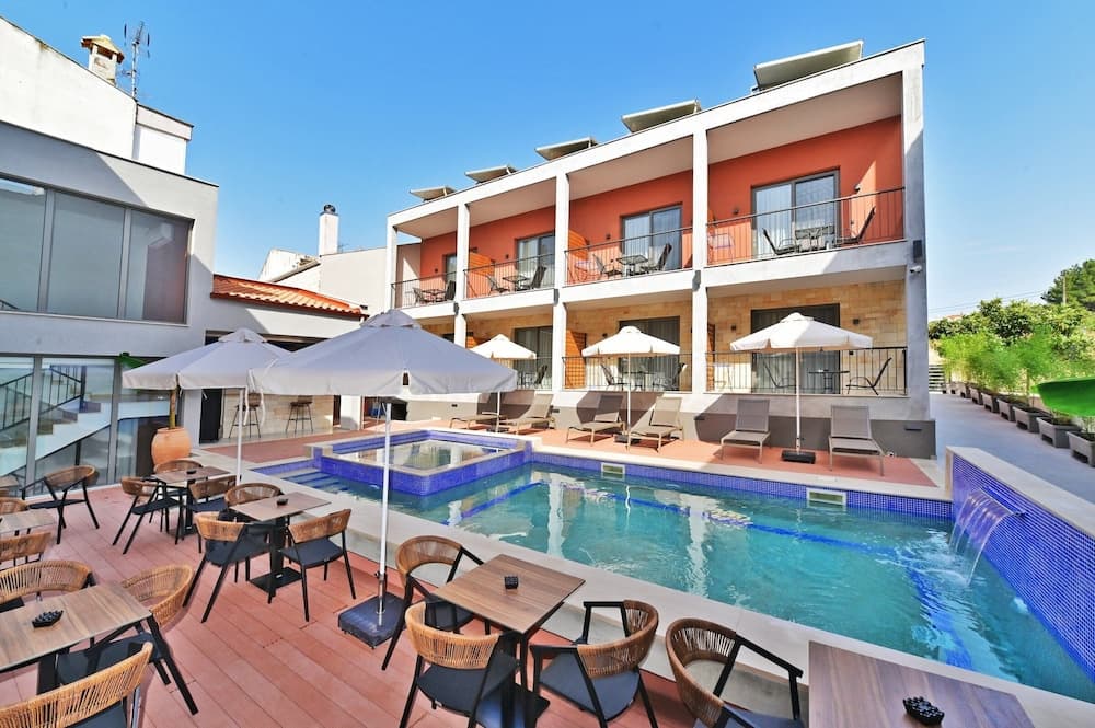 Maltepe Luxury Accommodation By Travelpro Services