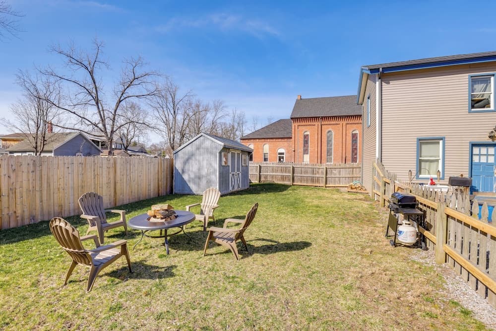 1 Block to Dtwn Seneca Falls: Apartment w/ Yard!