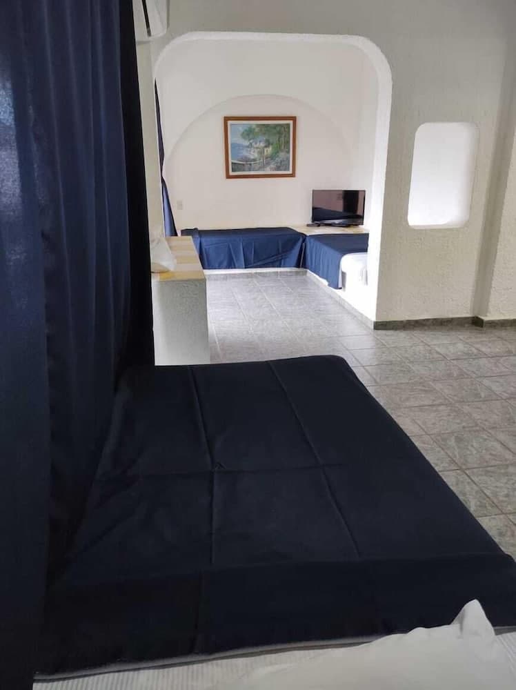 Hotel Ikaro Suites