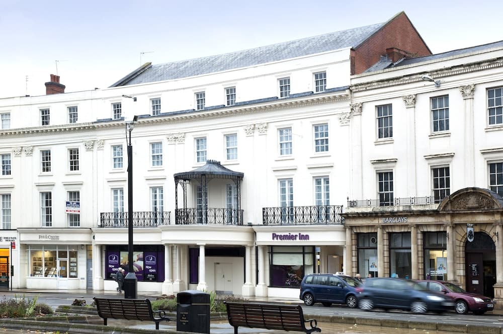 Premier Inn Leamington Spa Town Centre
