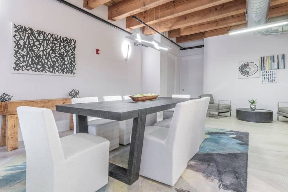 Breathtaking 6 BDR Luxury Condo Downtown Chicago