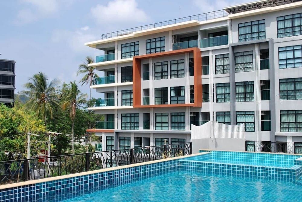 Golden Manora Hotel Bangtao Beach