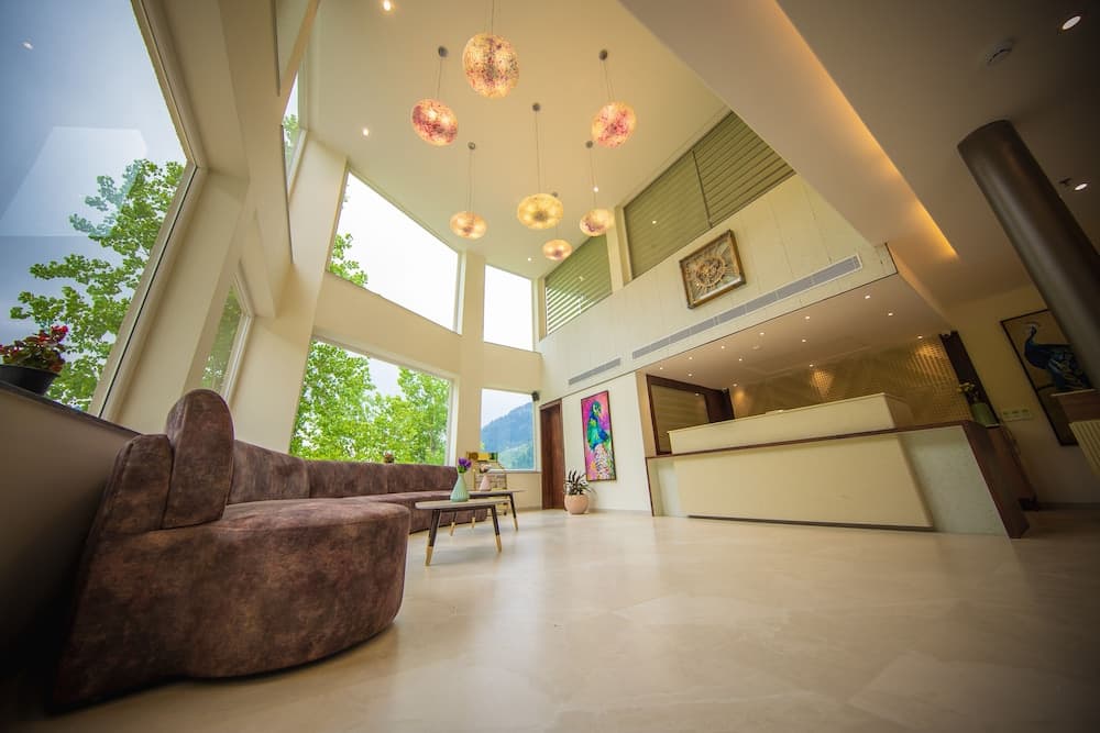 Justa Grand View Resort & Spa, Manali