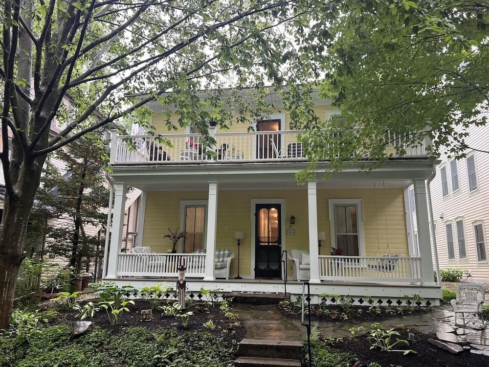 Eckert Home 4 Bedroom Home by Redawning