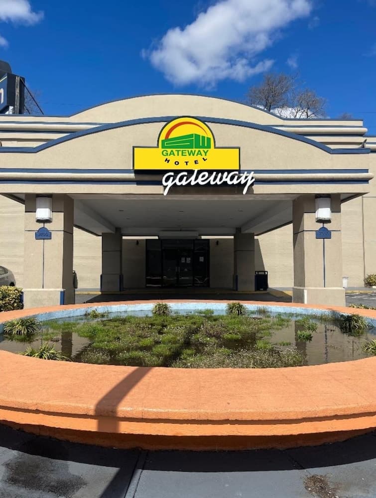 Gateway Hotel