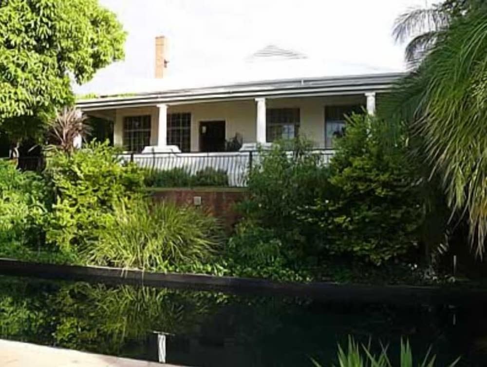 Bain s House
