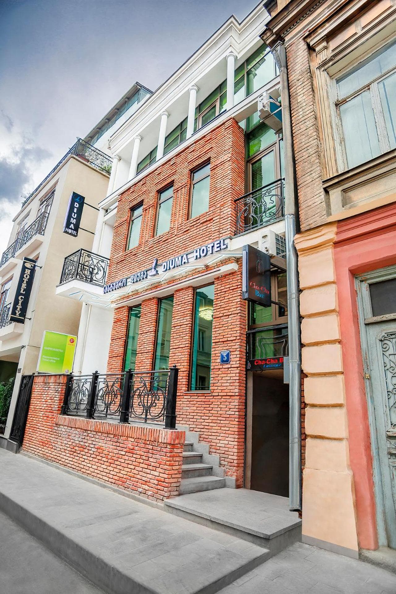 Diuma Hotel